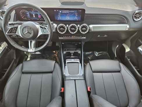 Certified 2025 Mercedes-Benz GLB 250 image 17
