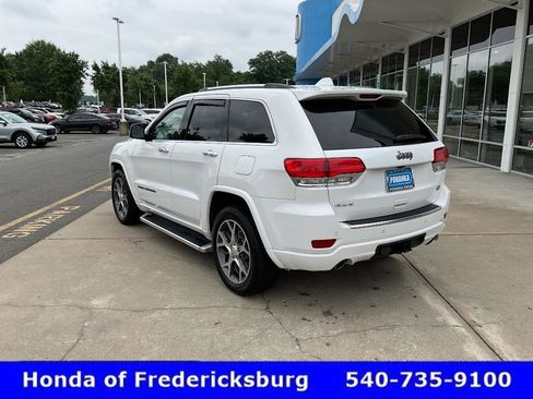 Used 2019 Jeep Grand Cherokee Overland AWD/4WD image 4