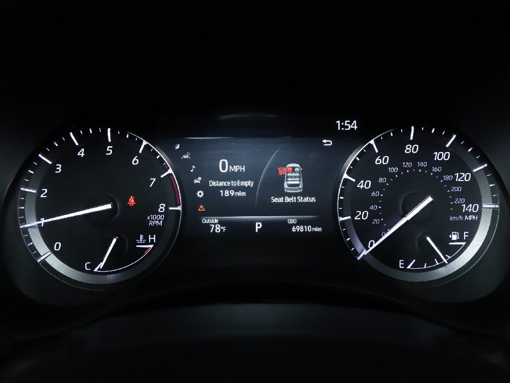 Used 2021 Toyota Highlander XLE AWD/4WD image 26