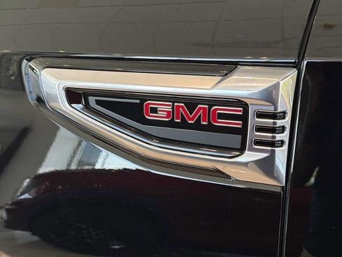 New 2026 GMC Yukon Denali w/ Denali Reserve Package AWD/4WD image 30