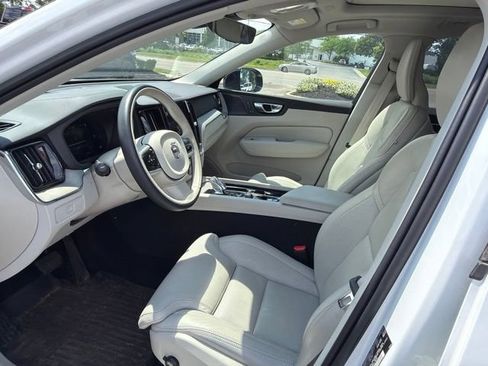 Used 2023 Volvo XC60 B6 Ultimate w/ Protection Package Premier AWD/4WD image 10