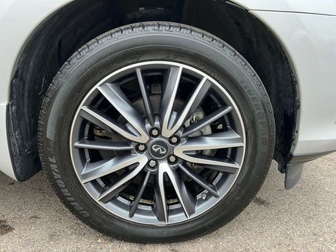 Used 2017 INFINITI QX60 FWD w/ Deluxe Technology Package image 10