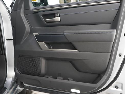 Used 2026 Toyota Sequoia Platinum AWD/4WD image 9