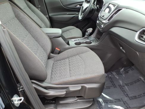 Certified 2023 Chevrolet Equinox LT FWD image 9