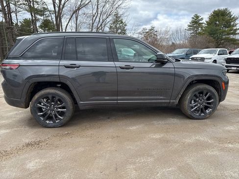 New 2026 Jeep Grand Cherokee Limited Reserve image 6