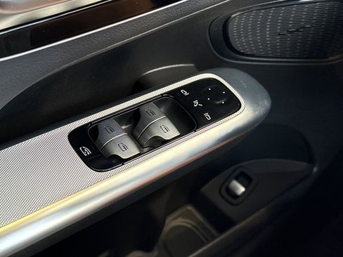 New 2026 Mercedes-Benz GLC 300 image 14