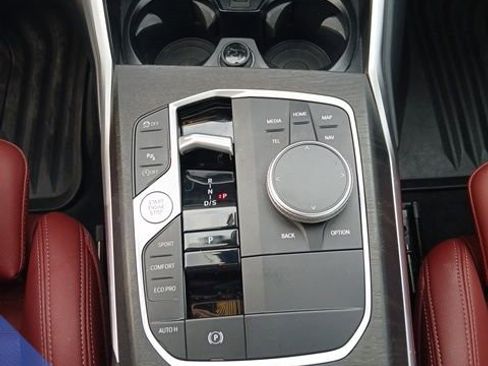 Certified 2024 BMW 330i Sedan w/ M Sport Package image 21