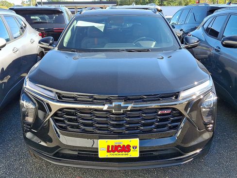 New 2026 Chevrolet Trax RS w/ Sunroof Package image 2