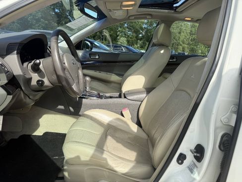 Used 2010 INFINITI G37 x Sedan w/ Premium Pkg AWD/4WD image 16