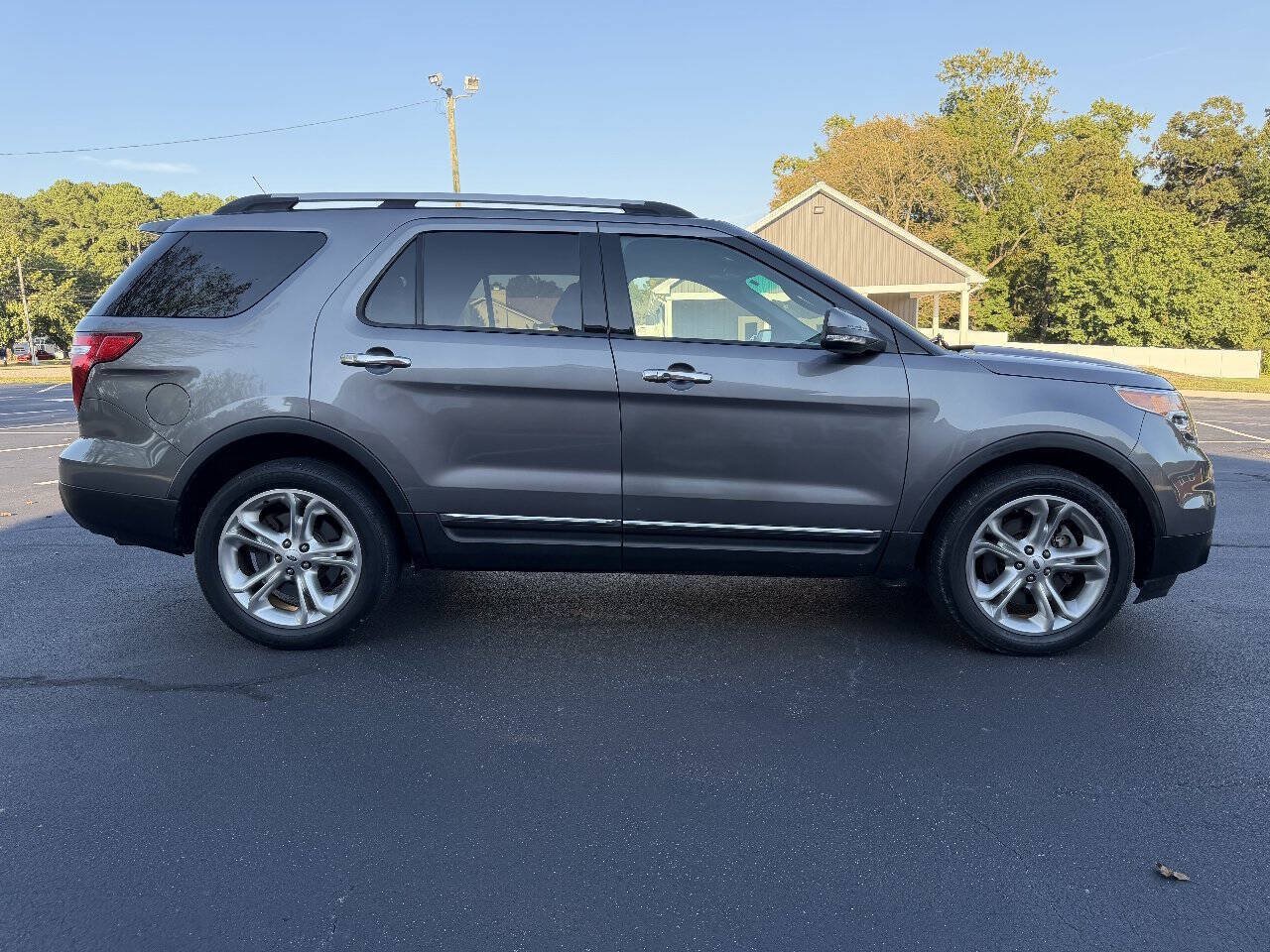 Used 2013 Ford Explorer Limited AWD/4WD image 9