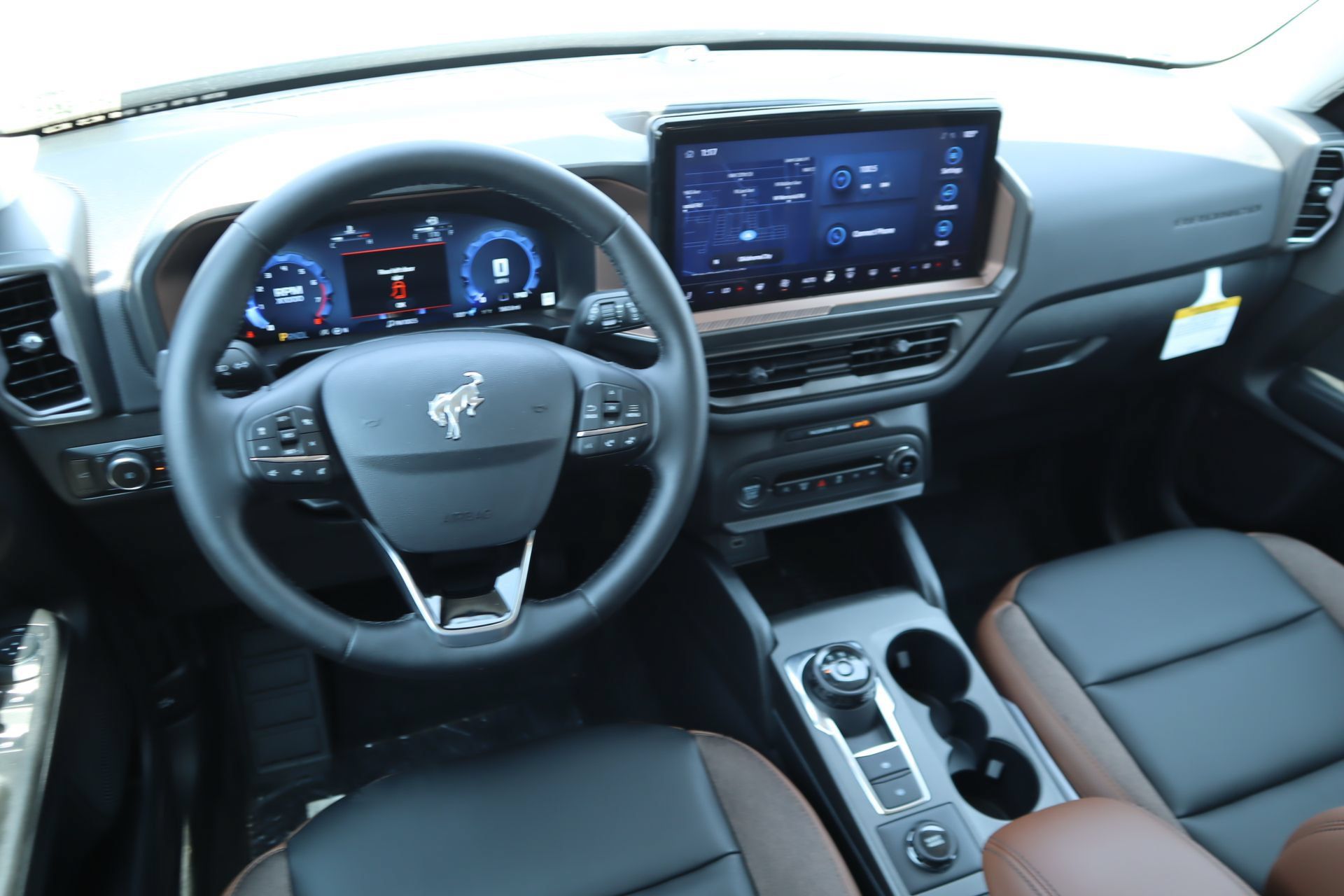 New 2025 Ford Bronco Sport Outer Banks w/ Outer Banks Tech Package+ AWD/4WD image 2