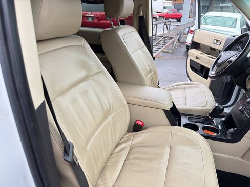 Used 2018 Ford Flex SEL w/ Equipment Group 202A image 16