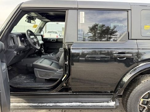 New 2025 Ford Bronco Outer Banks image 10