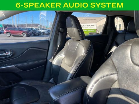 Used 2019 Jeep Cherokee Latitude Plus w/ Cold Weather Group image 14