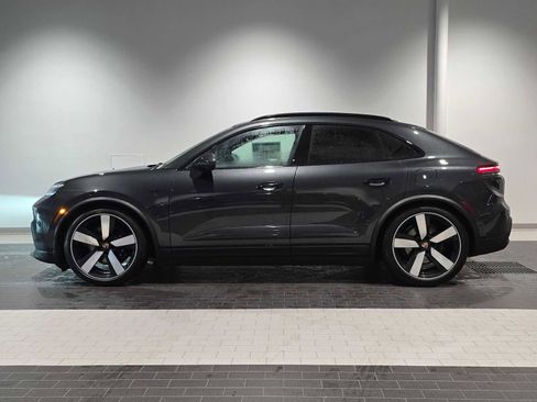 New 2025 Porsche Macan 4S Electric image 2