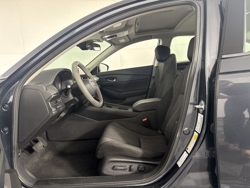 Certified 2023 Honda Accord EX image 15