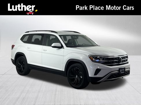 Certified 2023 Volkswagen Atlas SE w/ Black Wheel Package image 1