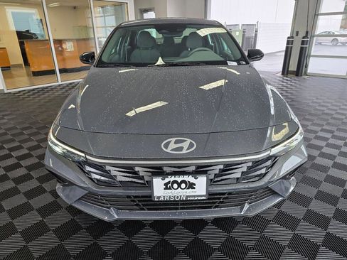 New 2026 Hyundai Elantra Sport image 10