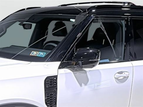 Used 2025 Nissan Armada PRO-4X AWD/4WD image 8