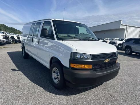New 2026 Chevrolet Express 2500 Extended w/ Driver Convenience Package RWD image 5