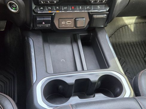 Used 2020 GMC Sierra 1500 AT4 w/ AT4 Premium Package AWD/4WD image 33