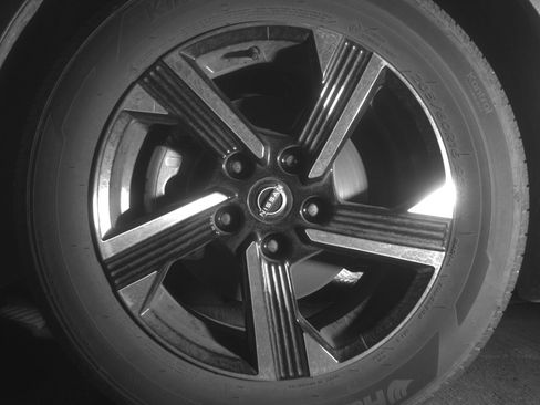 Used 2025 Nissan Sentra SV FWD image 12