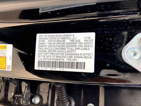 Used 2025 Honda Pilot Touring image 37