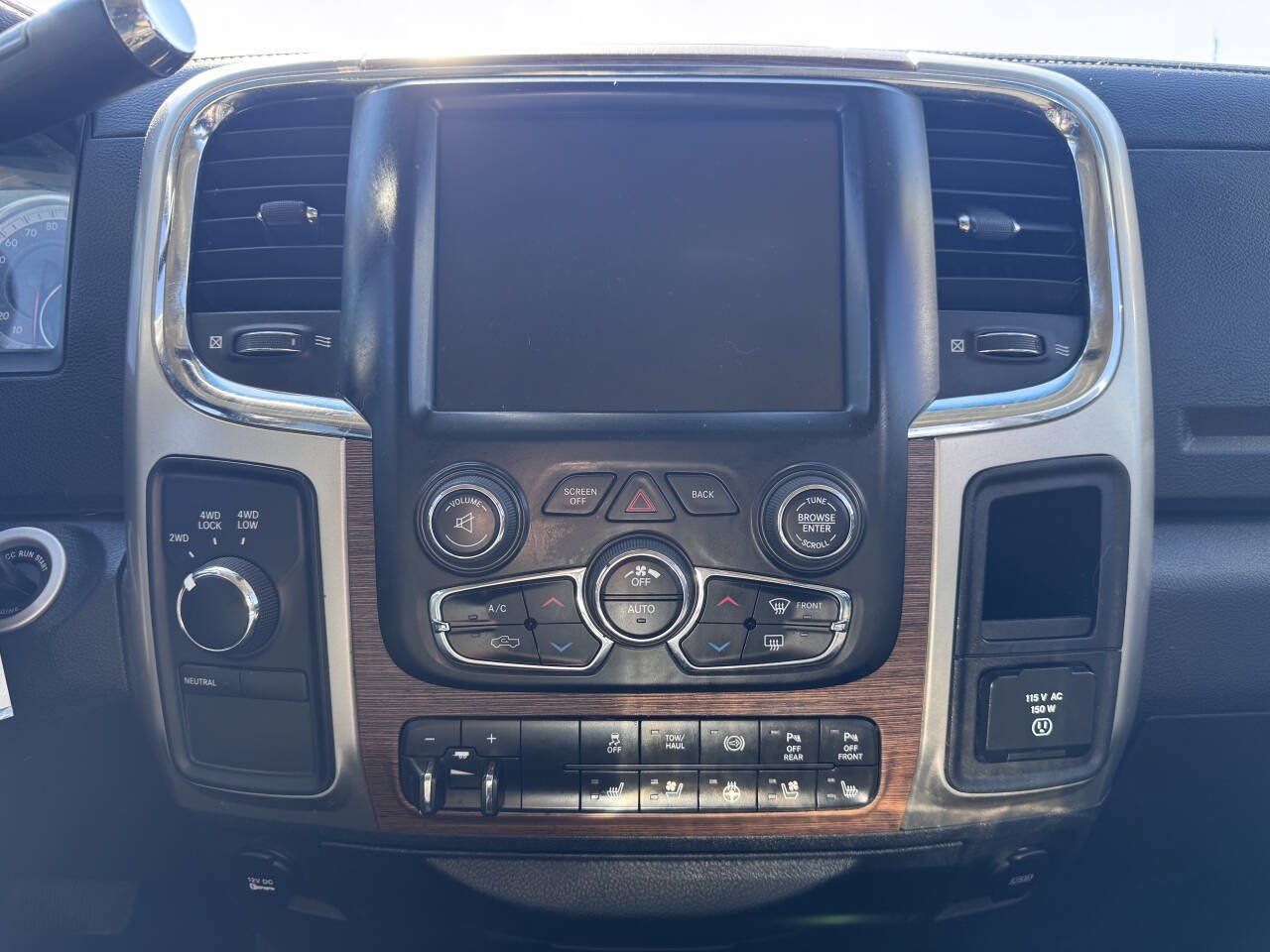 Used 2017 RAM 2500 Laramie AWD/4WD image 12