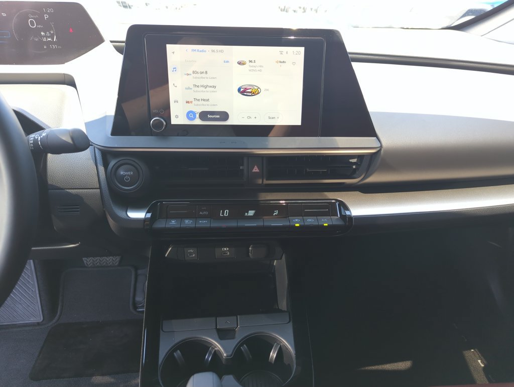 Used 2025 Toyota Prius LE FWD image 23