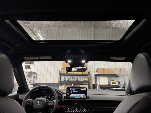 Used 2024 Honda CR-V Sport Touring image 21