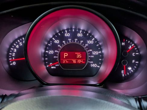 Used 2019 Kia Soul image 27