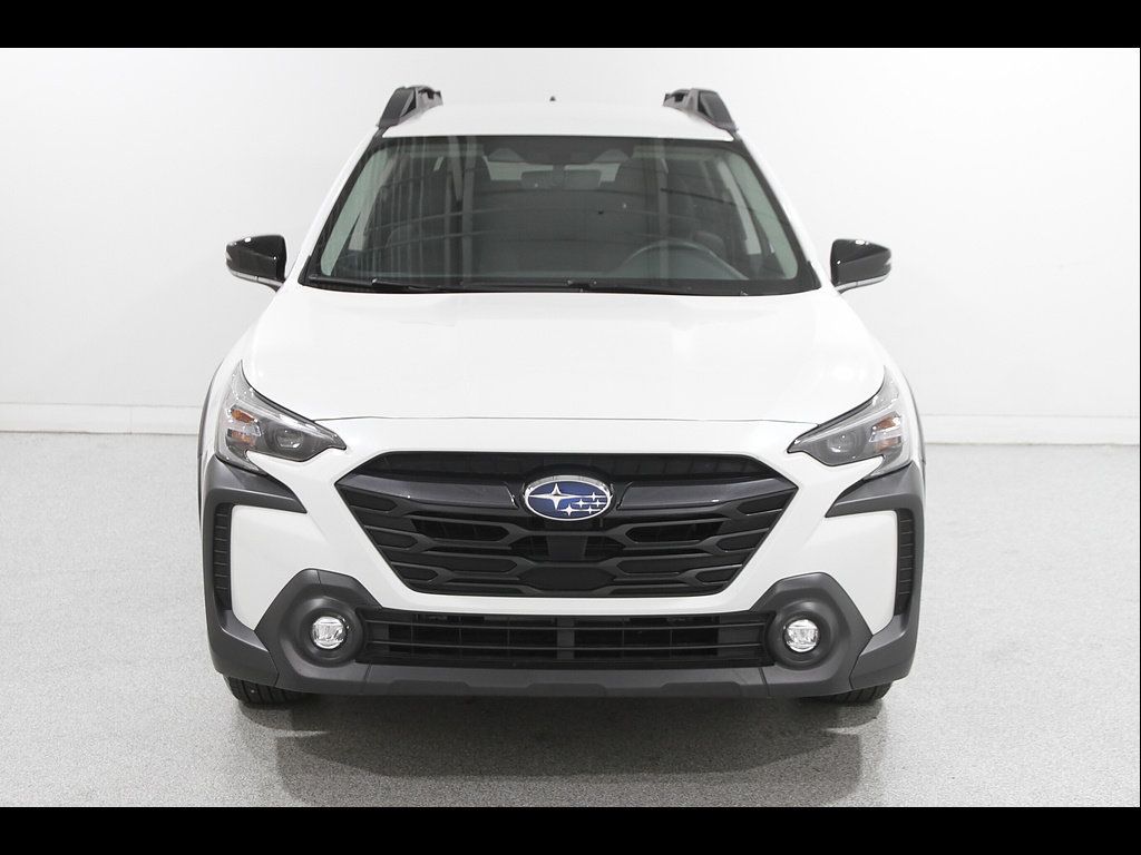 Used 2025 Subaru Outback Premium AWD/4WD image 2