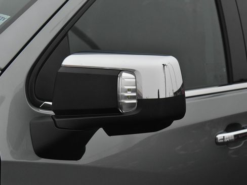 Used 2025 Chevrolet Silverado 1500 LTZ w/ Technology Package image 14