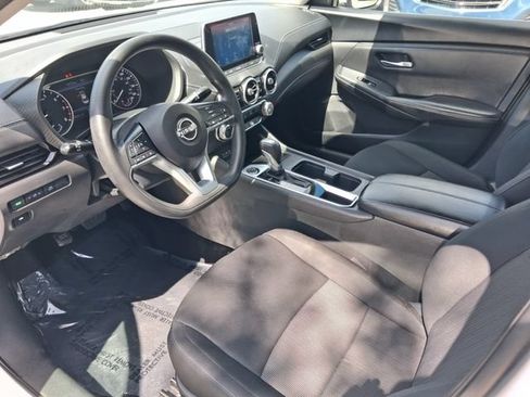 Used 2024 Nissan Sentra SV FWD image 11