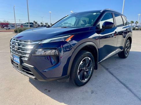 Certified 2024 Nissan Rogue SV w/ SV Premium Package image 5