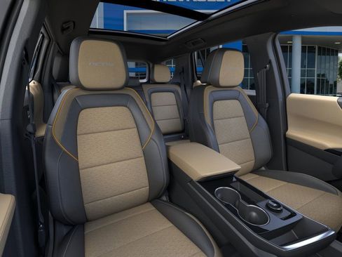 New 2026 Chevrolet Equinox ACTIV w/ Safety and Technology Package FWD image 16