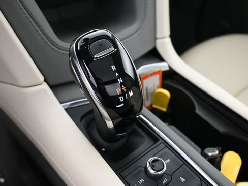 Used 2025 Cadillac XT5 Premium Luxury AWD/4WD image 23