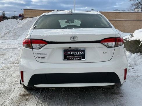 Used 2022 Toyota Corolla LE w/ LE Convenience Package image 4