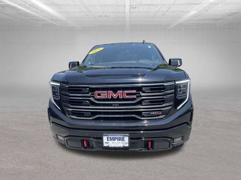Used 2025 GMC Sierra 1500 AT4 w/ AT4 Premium Package AWD/4WD image 11