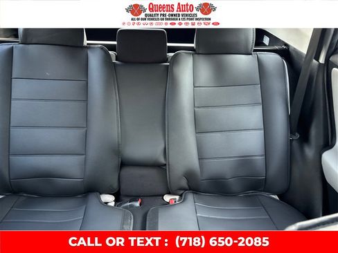 Used 2017 Toyota RAV4 XLE AWD/4WD image 49