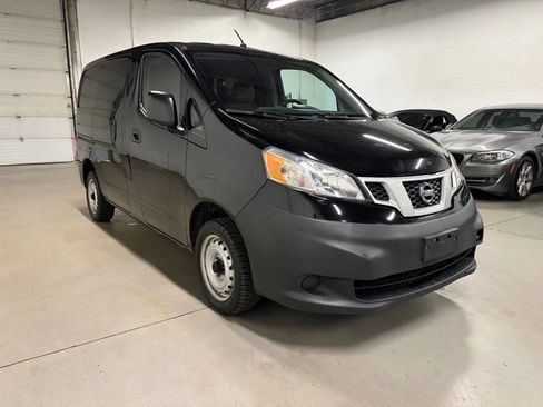 Used 2014 Nissan NV200 S w/ Cruise Control Package FWD image 4