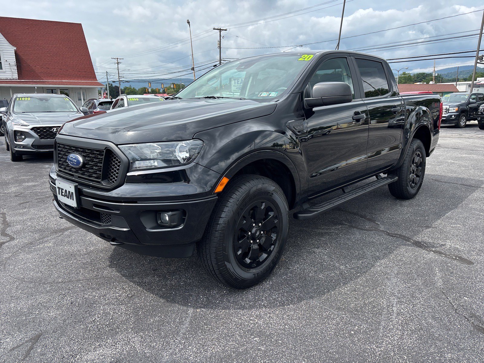 Used 2020 Ford Ranger XLT w/ Equipment Group 301A Mid AWD/4WD image 3