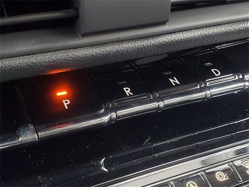 Certified 2023 Lincoln Corsair FWD w/ Equipment Group 101A image 22