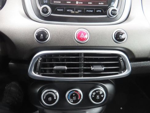 Used 2016 FIAT 500X Trekking image 47