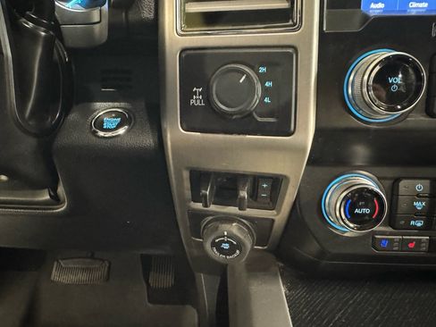 Used 2020 Ford F250 Platinum w/ FX4 Off-Road Package image 33