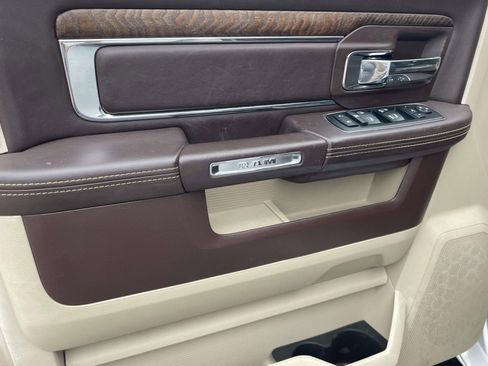 Used 2018 RAM 2500 Longhorn w/ Convenience Group image 16