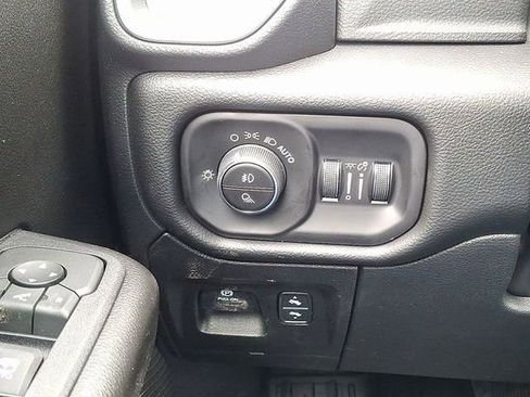 New 2026 RAM 1500 Big Horn AWD/4WD image 18