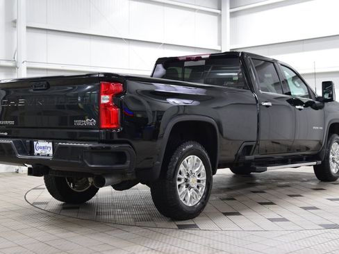 Used 2022 Chevrolet Silverado 3500 High Country w/ Z71 Off-Road Package AWD/4WD image 8