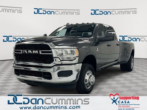 Used 2024 RAM 3500 Tradesman w/ Chrome Appearance Group AWD/4WD image 1