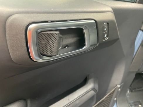 New 2025 Ford Bronco Badlands image 6